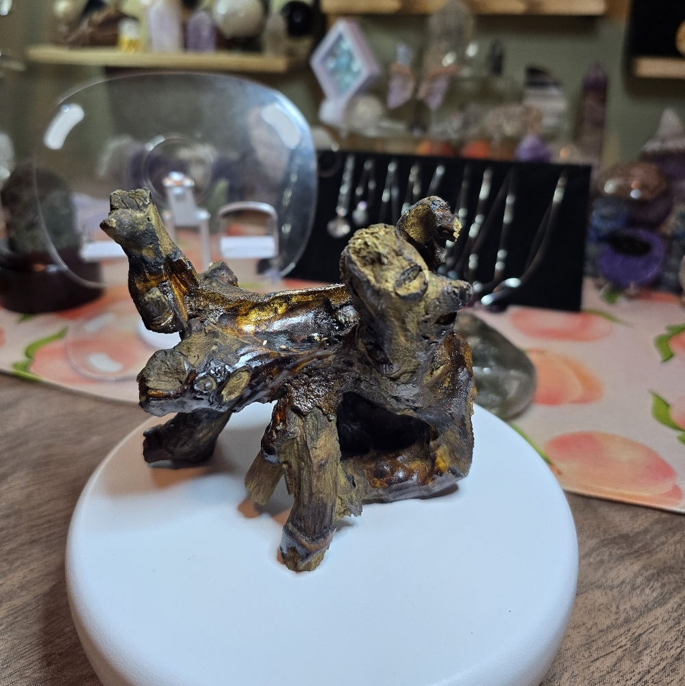 Garden Quartz Crystal Scenery Carving - Picture 9 of 12